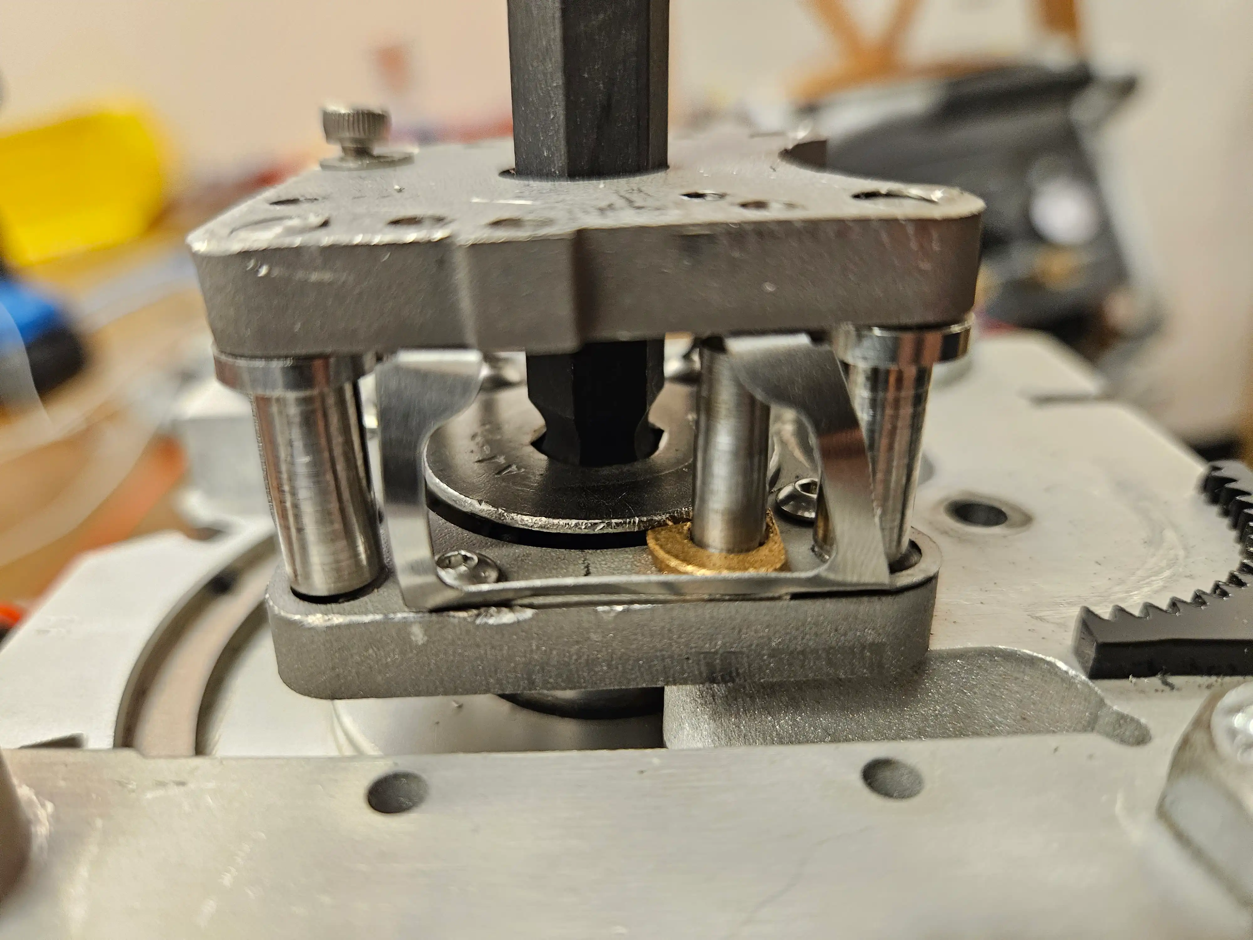img/Portfolio11/assembly-1.jpg