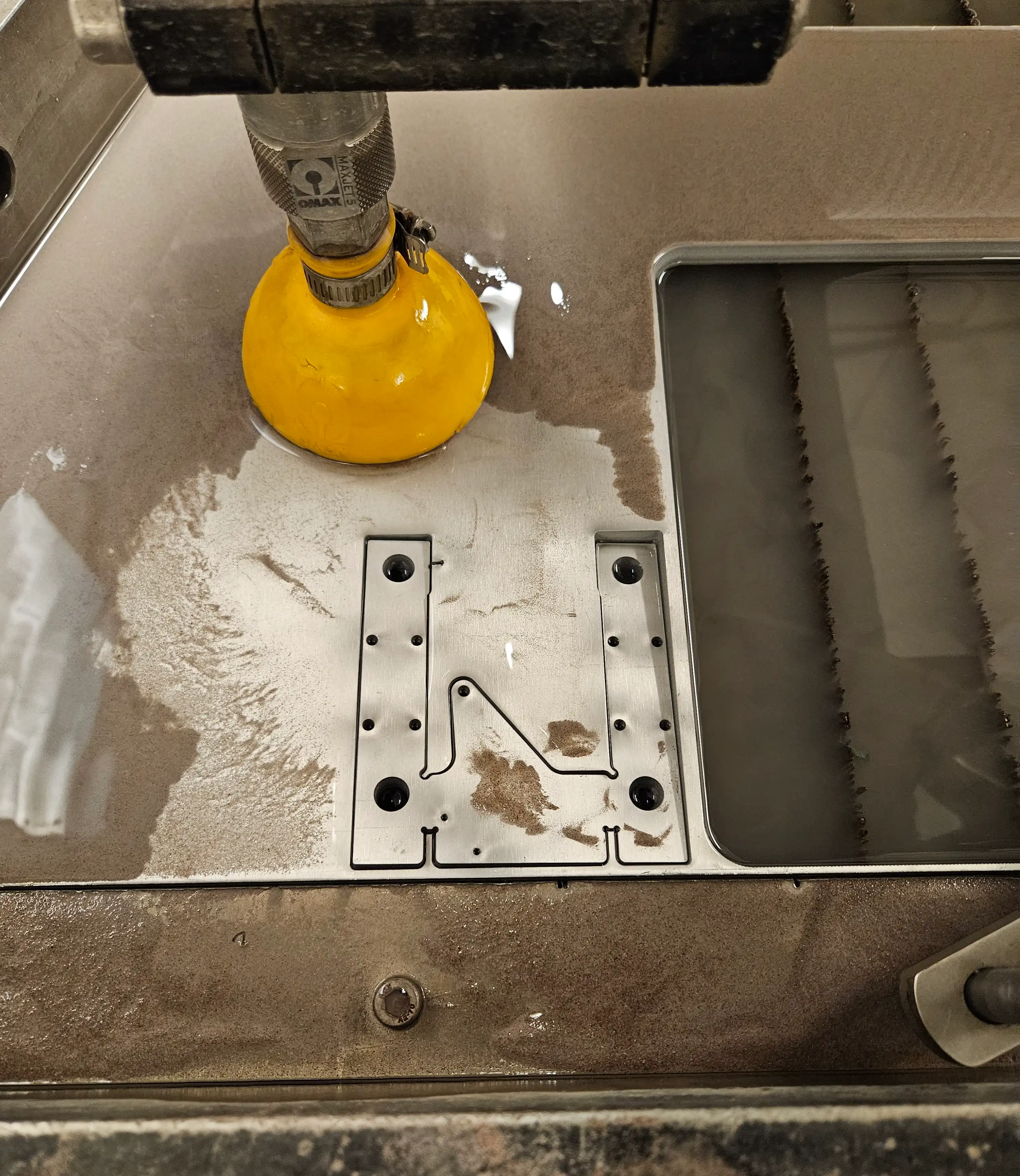 img/Portfolio11/waterjet.jpg